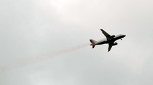 Heathrow, atterraggio d'emergenza per un jet