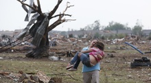 Tornado Usa, la madre-coraggio che ha salvato la figlia