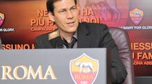 Roma, ecco Garcia: "Non ho paura, Totti è fondamentale"
